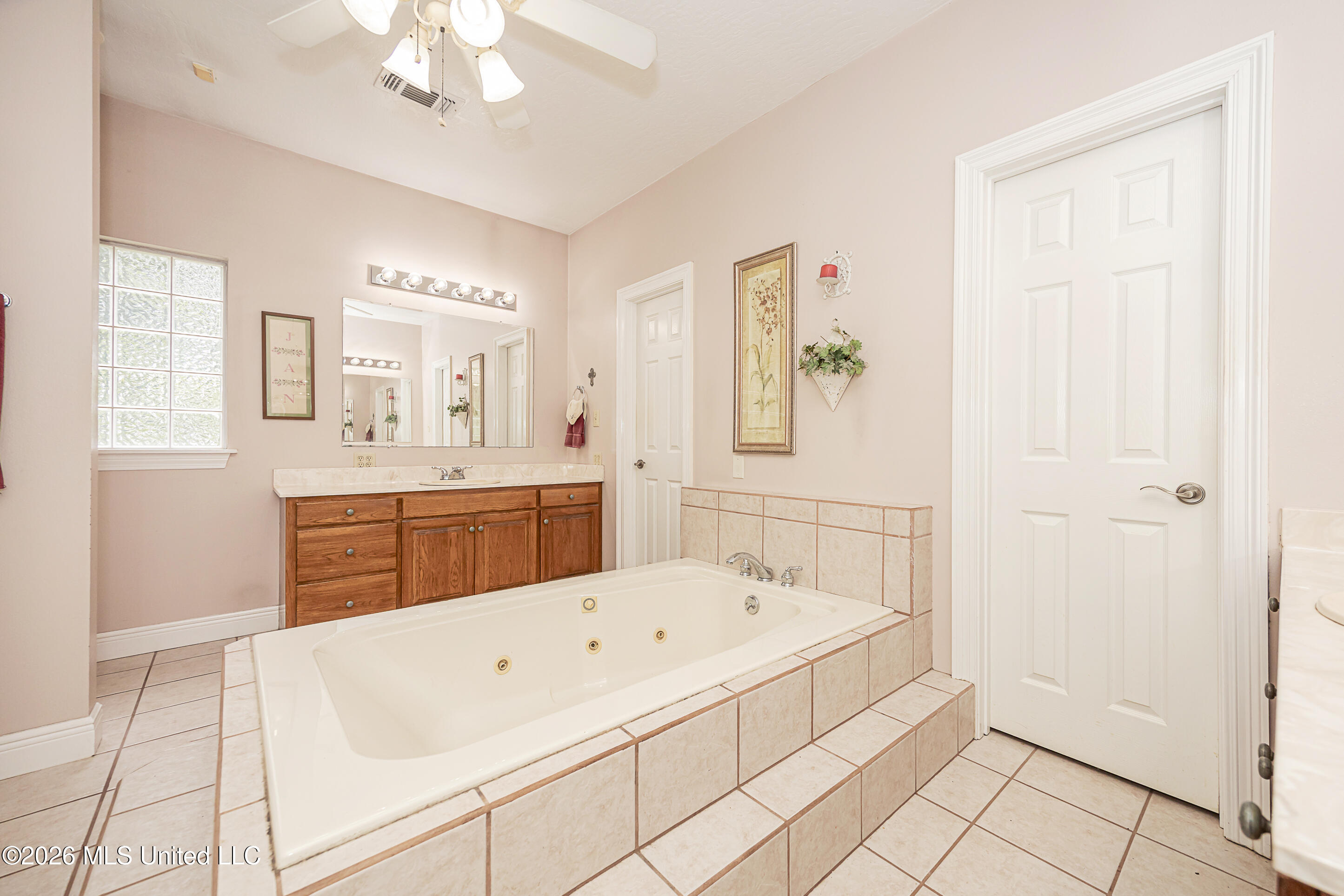 2901 Hamill Farm Road Ocean Springs, MS 39564 - Photo 52 of 136 IMG_3014