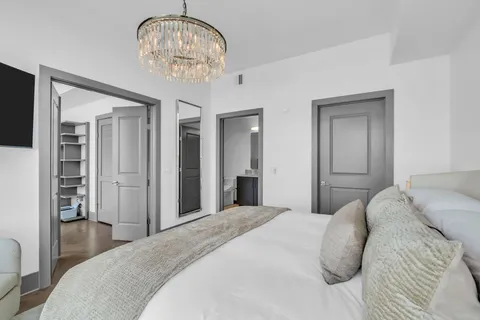 $1,850,000 | 1616 West End Avenue, Unit 2201, Nashville, TN 37203