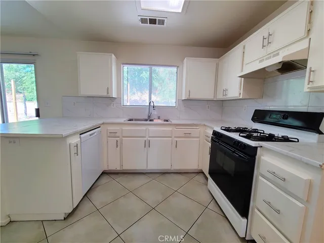 $2,595 | 1204 Sycamore Court, Banning, CA 92220