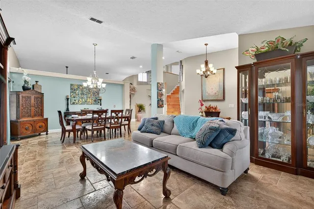 $685,000 | 2715 Mock Orange Court, Valrico, FL 33594