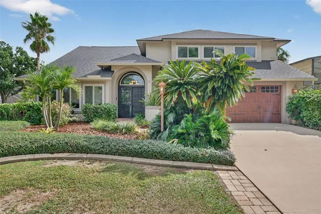 $685,000 | 2715 Mock Orange Court, Valrico, FL 33594