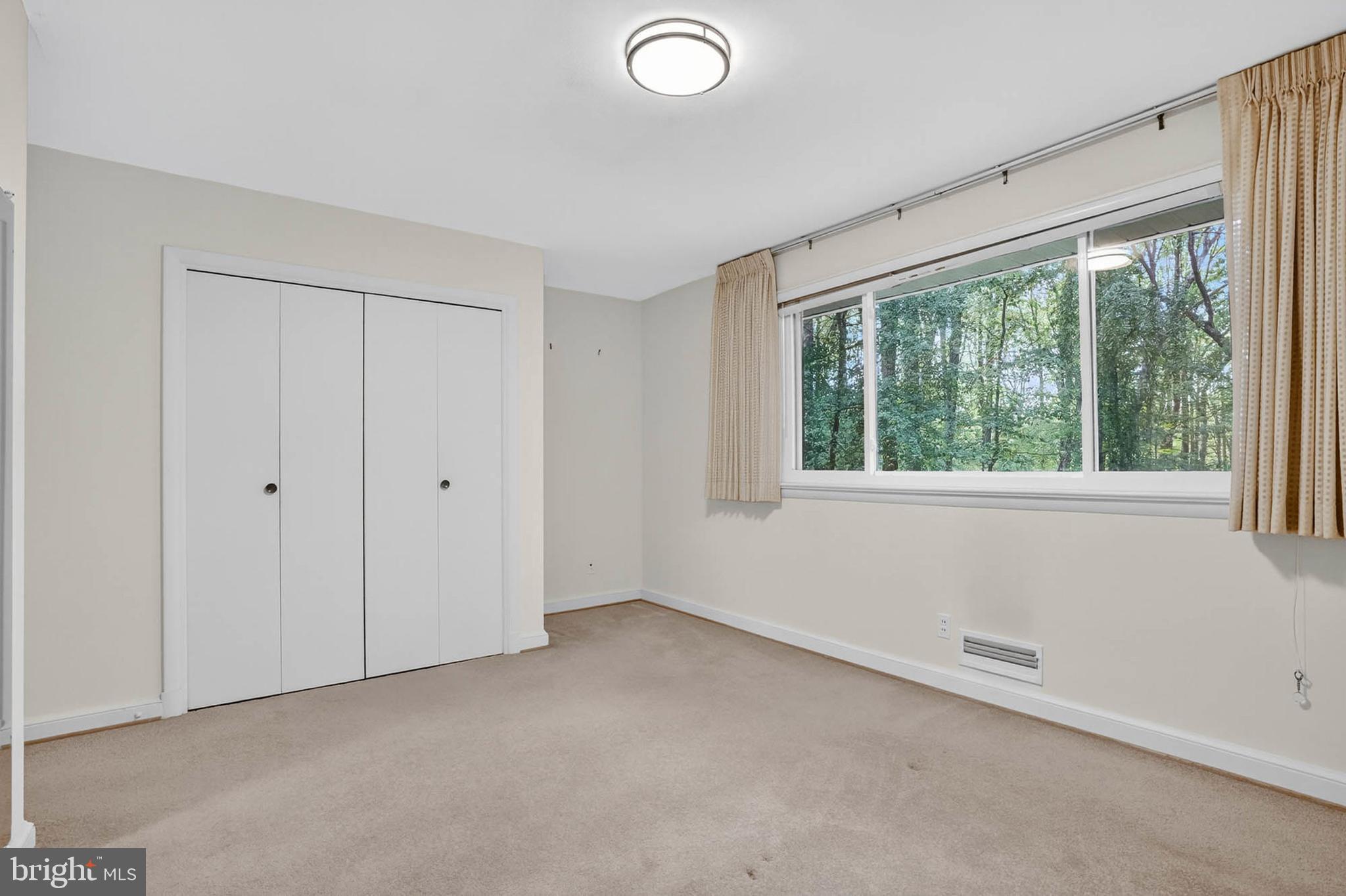 213 Stonington Road Silver Spring, MD 20902 - Photo 28 of 54 Gallery Image 28