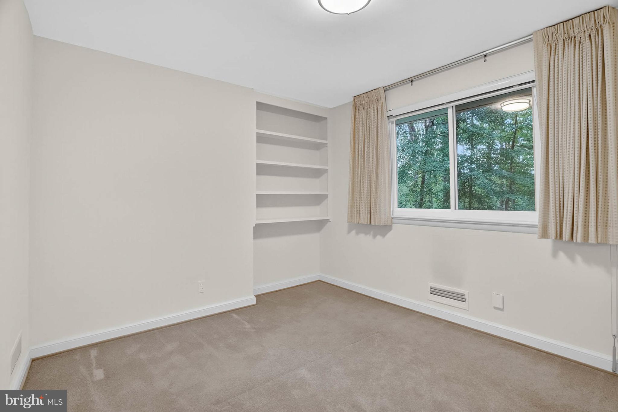 213 Stonington Road Silver Spring, MD 20902 - Photo 30 of 54 Gallery Image 30
