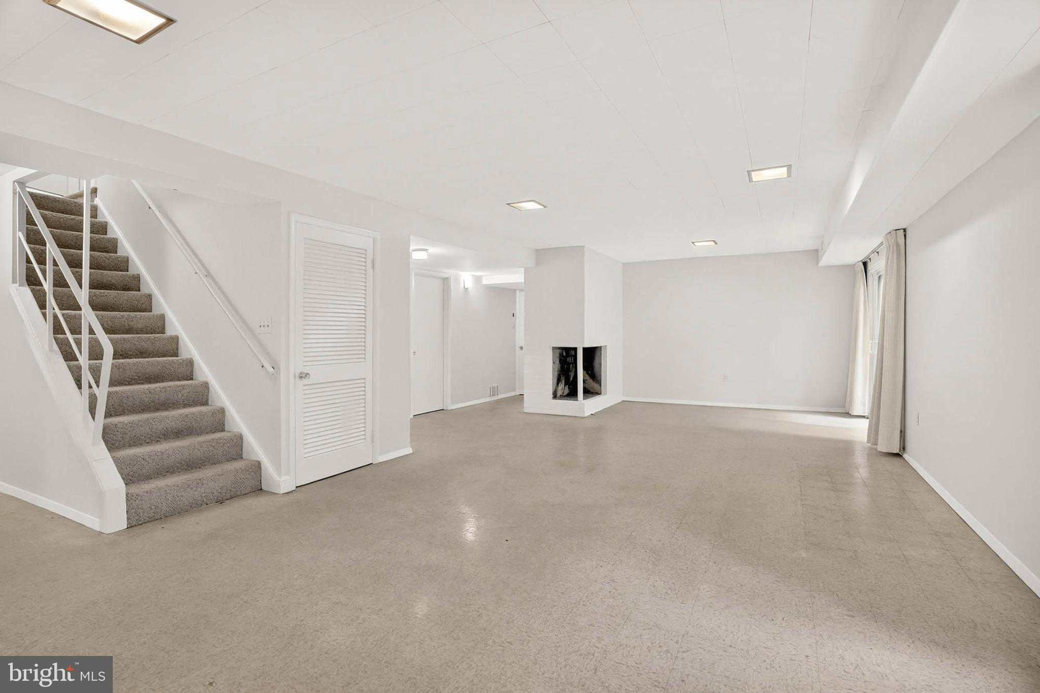 213 Stonington Road Silver Spring, MD 20902 - Photo 35 of 54 Gallery Image 35