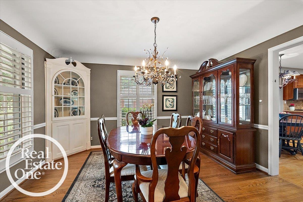 324 Cloverly Road Grosse Pointe Farms, MI 48236 - Photo 8 of 46