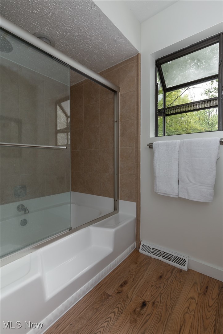 17130 Abbey Road Chagrin Falls, OH 44023 - Photo 21 of 41 Ensuite - Stage pic no shower door