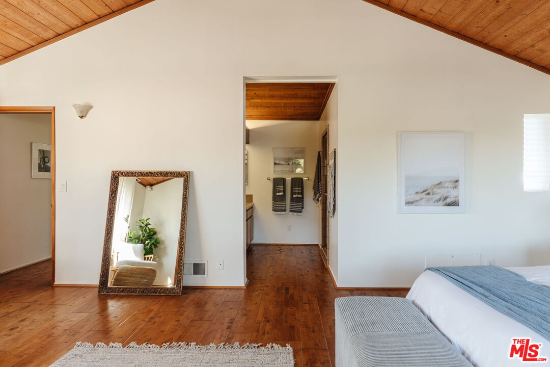 4450 Alla Road Los Angeles, CA 90066 - Photo 16 of 30