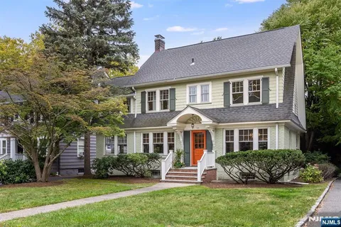 $1,125,000 | 35 Watchung Avenue, Montclair, NJ 07043