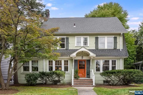 $1,125,000 | 35 Watchung Avenue, Montclair, NJ 07043