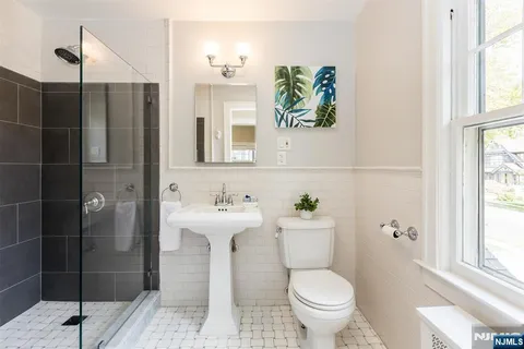 $1,125,000 | 35 Watchung Avenue, Montclair, NJ 07043