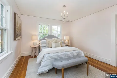 $1,125,000 | 35 Watchung Avenue, Montclair, NJ 07043