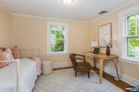 $1,125,000 | 35 Watchung Avenue, Montclair, NJ 07043