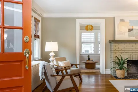 $1,125,000 | 35 Watchung Avenue, Montclair, NJ 07043