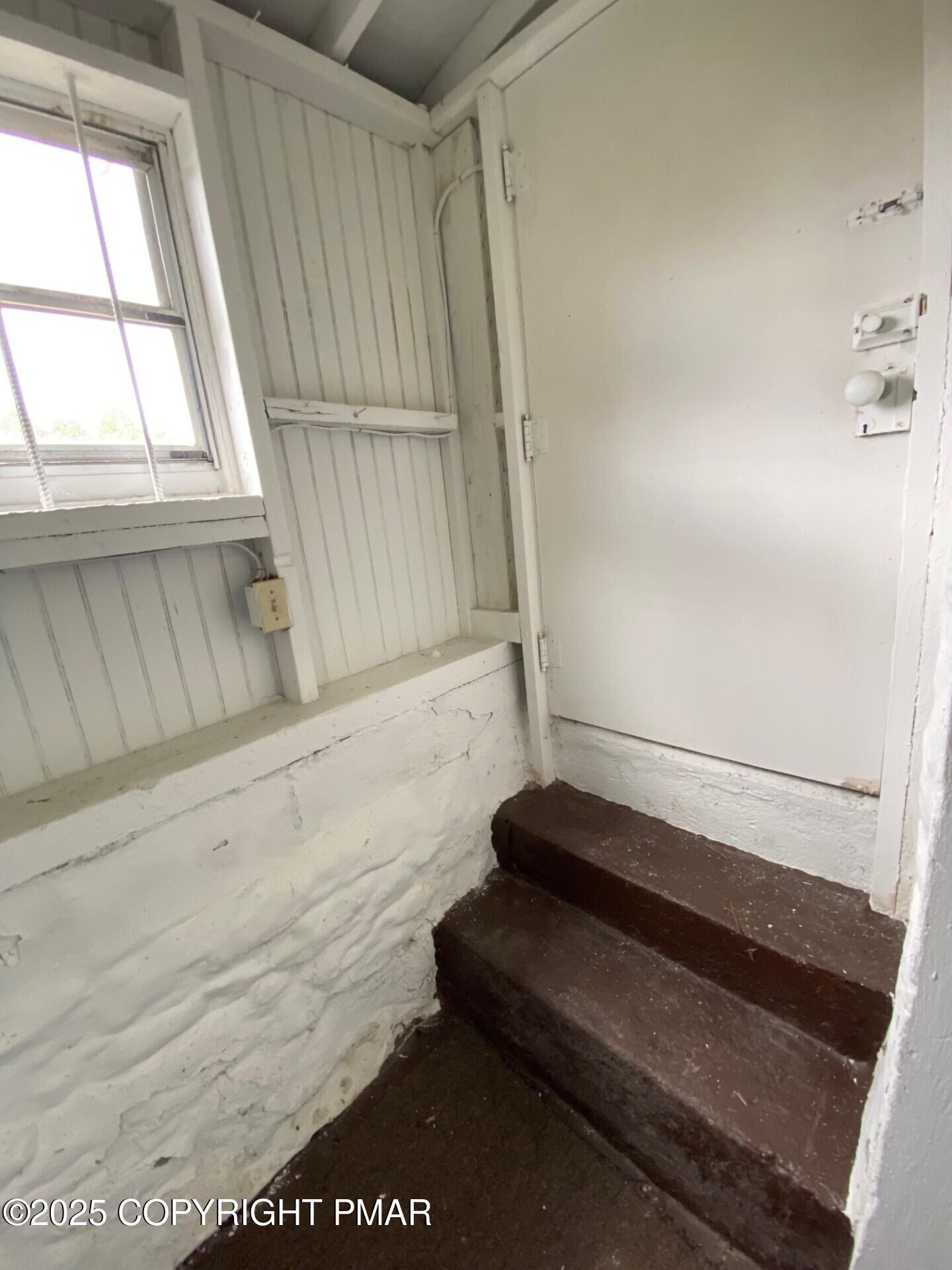 36 East Fell Street Summit Hill, PA 18250 - Photo 27 of 44 a view of entryway