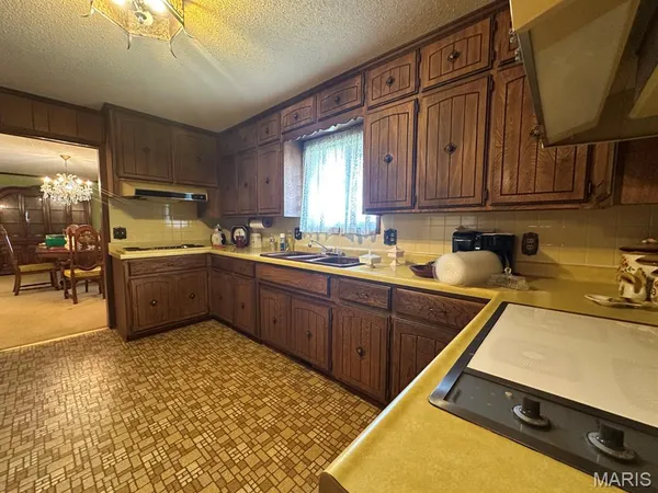 $275,900 | 707 Trotter Lane, Dexter, MO 63841