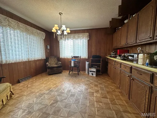 $275,900 | 707 Trotter Lane, Dexter, MO 63841