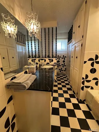 $275,900 | 707 Trotter Lane, Dexter, MO 63841