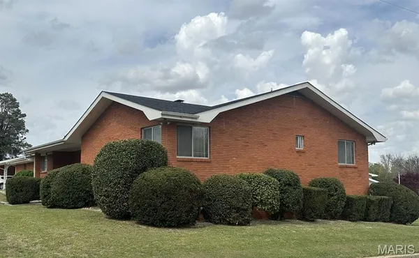 $275,900 | 707 Trotter Lane, Dexter, MO 63841