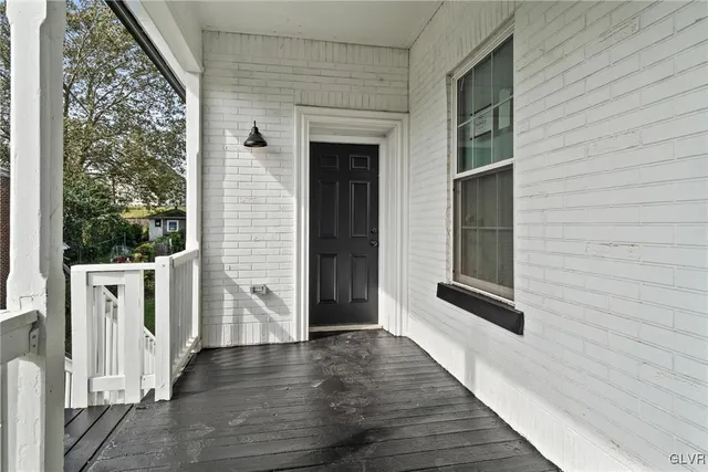 a view of a entryway of the house