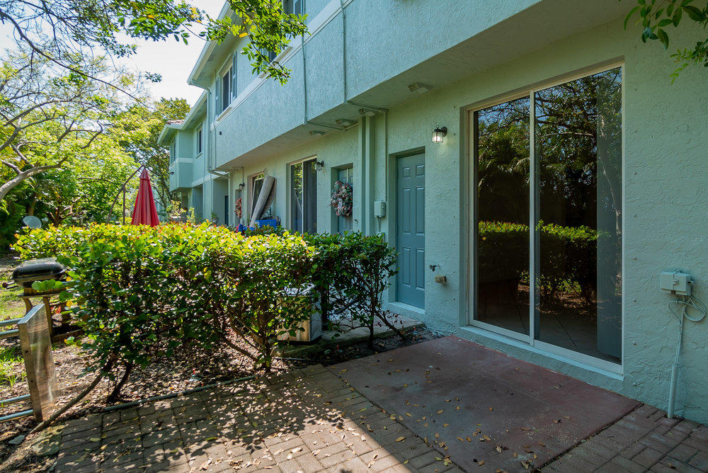 1958 Alamanda Way Riviera Beach, FL 33404 - Photo 20 of 31 020_dsc01005