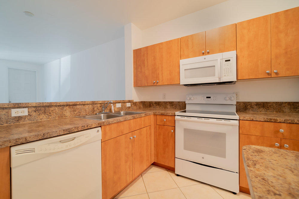 1958 Alamanda Way Riviera Beach, FL 33404 - Photo 7 of 31 007_dsc00980