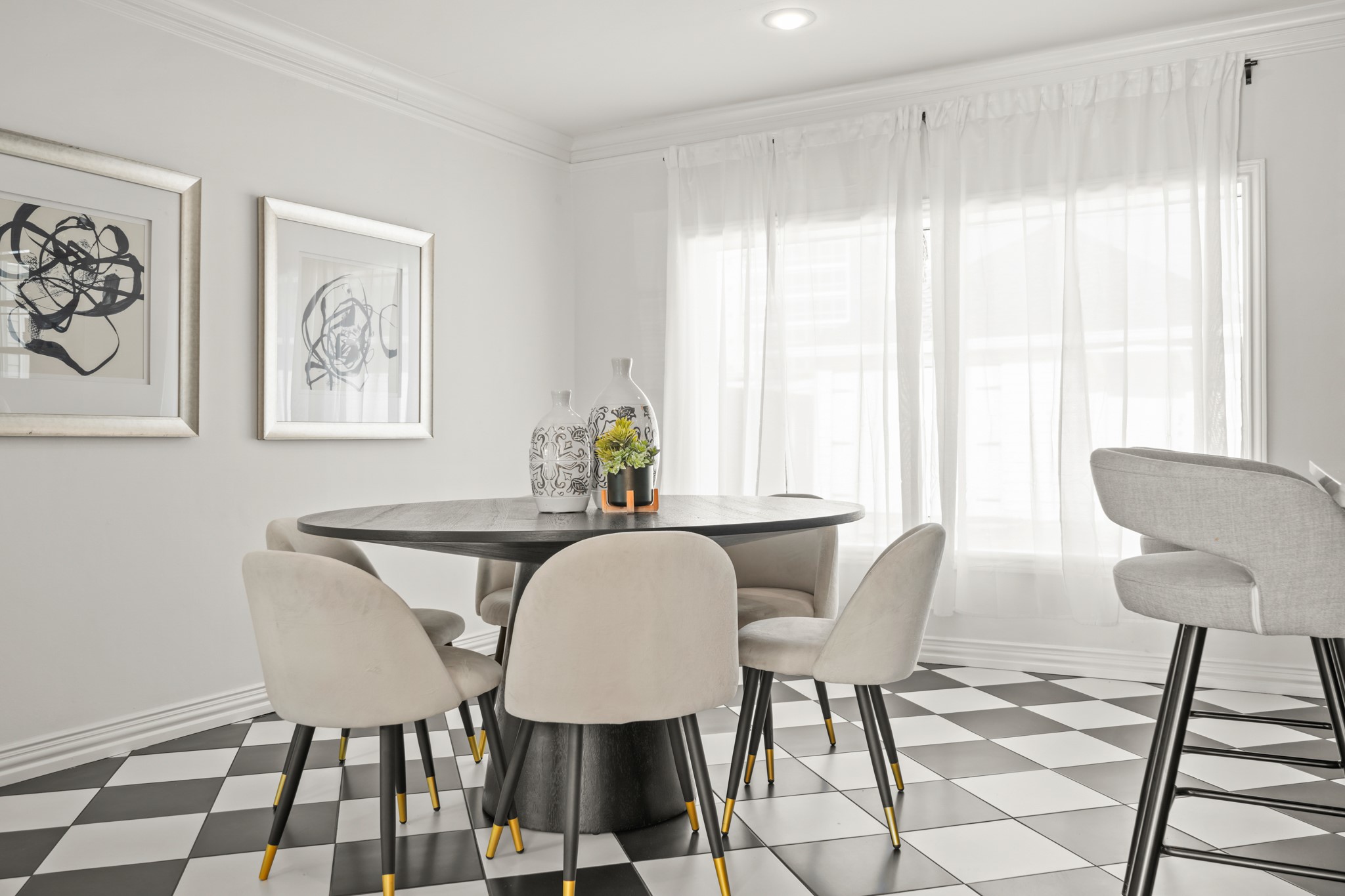 4391 Varsity Lane Houston, TX 77004 - Photo 19 of 45 a view of a dining room with furniture and a window