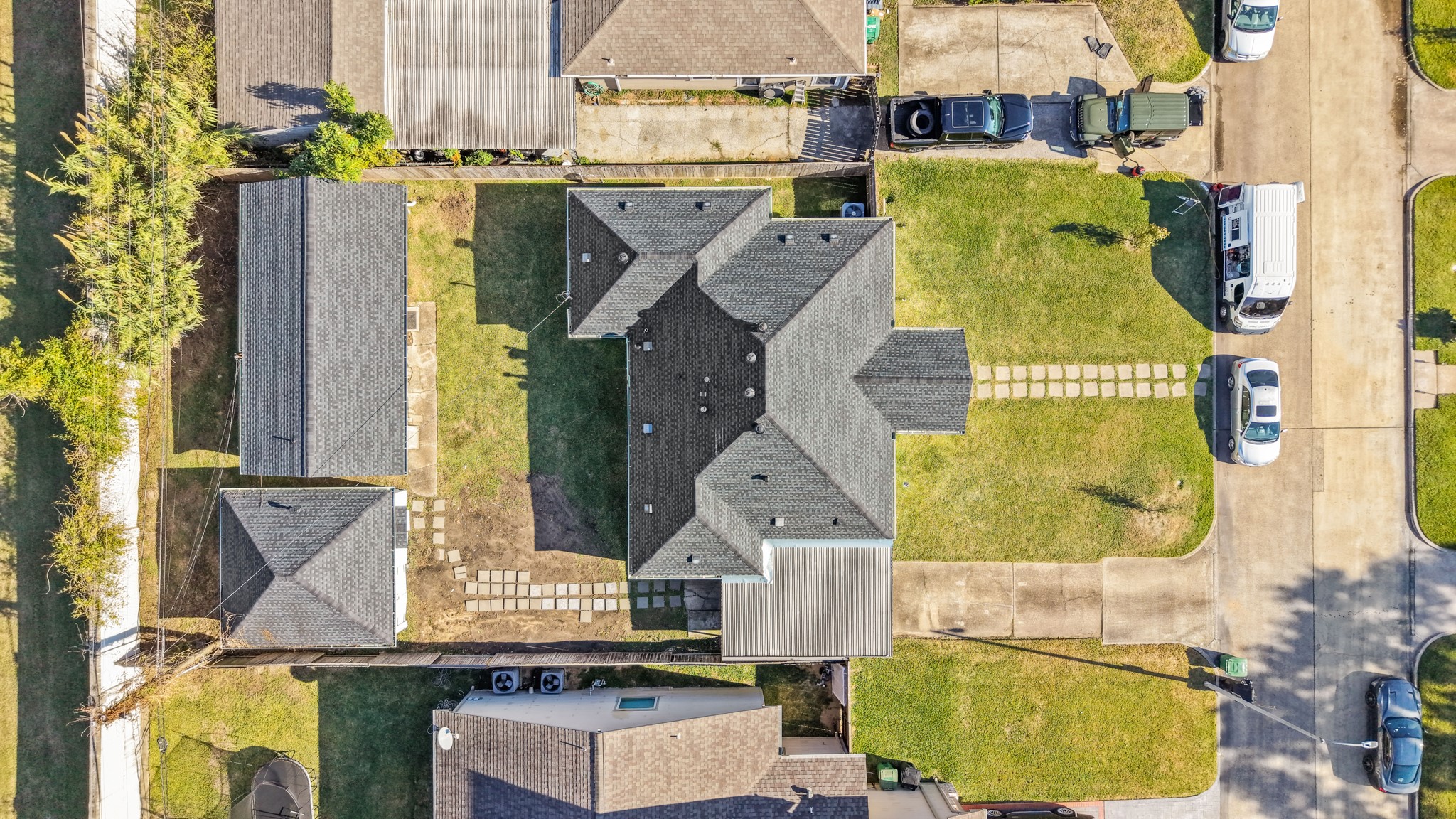 4391 Varsity Lane Houston, TX 77004 - Photo 36 of 45 an aerial view of residential house with outdoor space and swimming pool