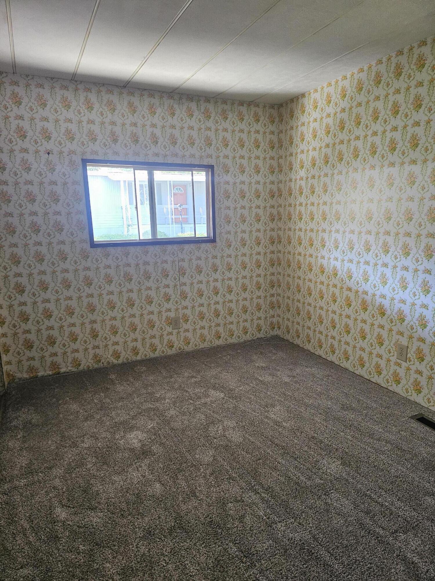 3955 South Stage Road, Unit 19 Medford, OR 97501 - Photo 16 of 22 20240924_084232 (1)