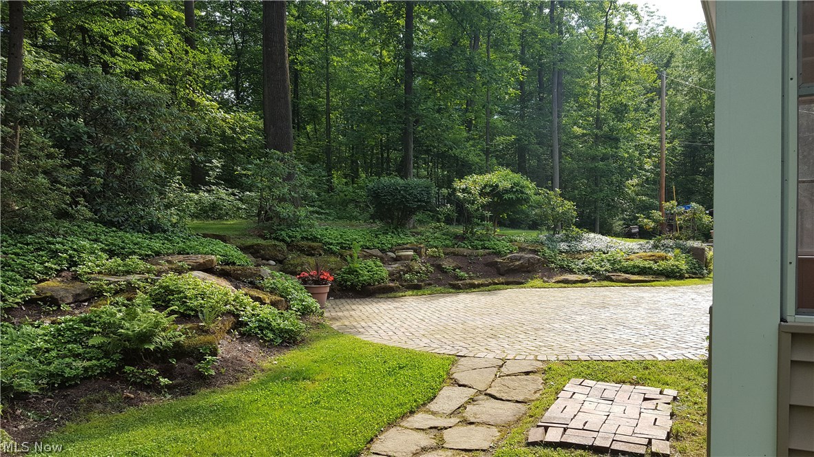 8158 Chagrin Road Chagrin Falls, OH 44023 - Photo 25 of 35 Alt view of rear patio area
