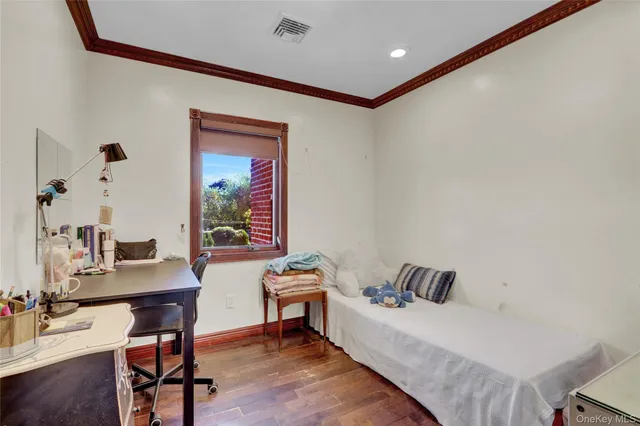 $1,599,888 | 300 Ellen Place, Jericho, NY 11753