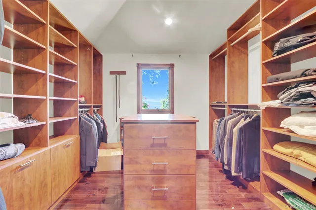 $1,599,888 | 300 Ellen Place, Jericho, NY 11753