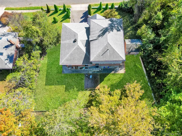 $1,599,888 | 300 Ellen Place, Jericho, NY 11753