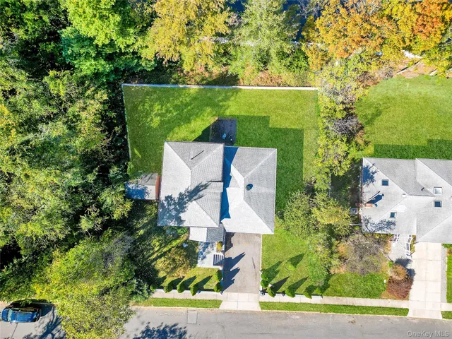 $1,599,888 | 300 Ellen Place, Jericho, NY 11753