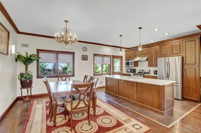 $1,599,888 | 300 Ellen Place, Jericho, NY 11753