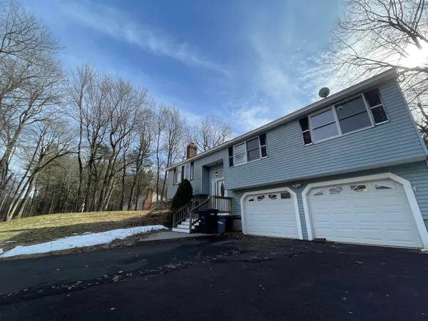 $409,900 | 51 Island Pond Road, Derry, NH 03038