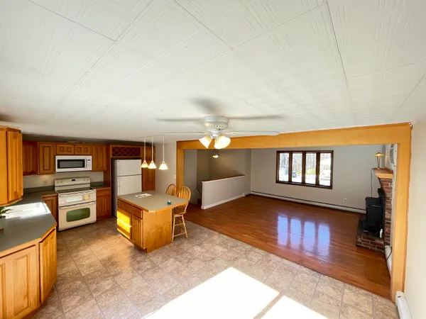 $409,900 | 51 Island Pond Road, Derry, NH 03038