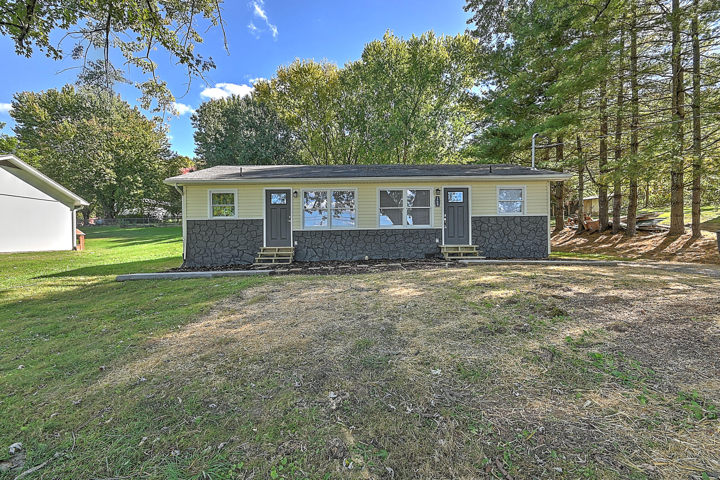 169 Jade Road Elizabethton, TN 37643 - Photo 2 of 32 Jade-2