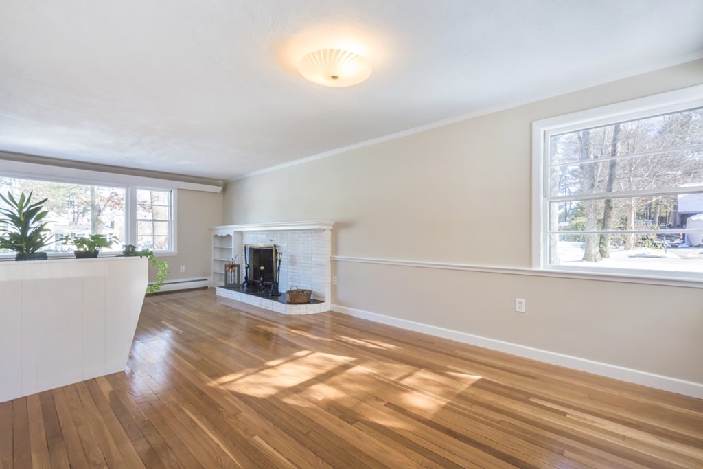 24 Mohegan Road Acton, MA 01720 - Photo 8 of 33 Gallery Image 8