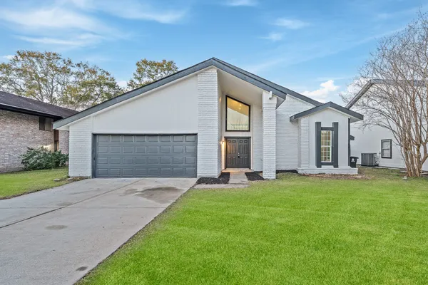 $299,400 | 7622 Candle Green Lane, Houston, TX 77071