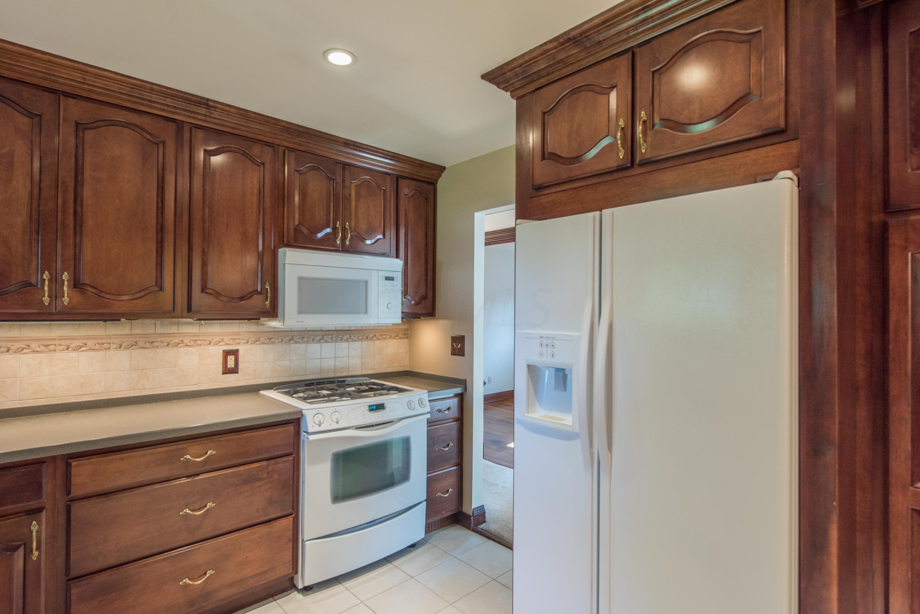 4839 Bourke Road Columbus, OH 43229 - Photo 18 of 55 Gallery Image 18