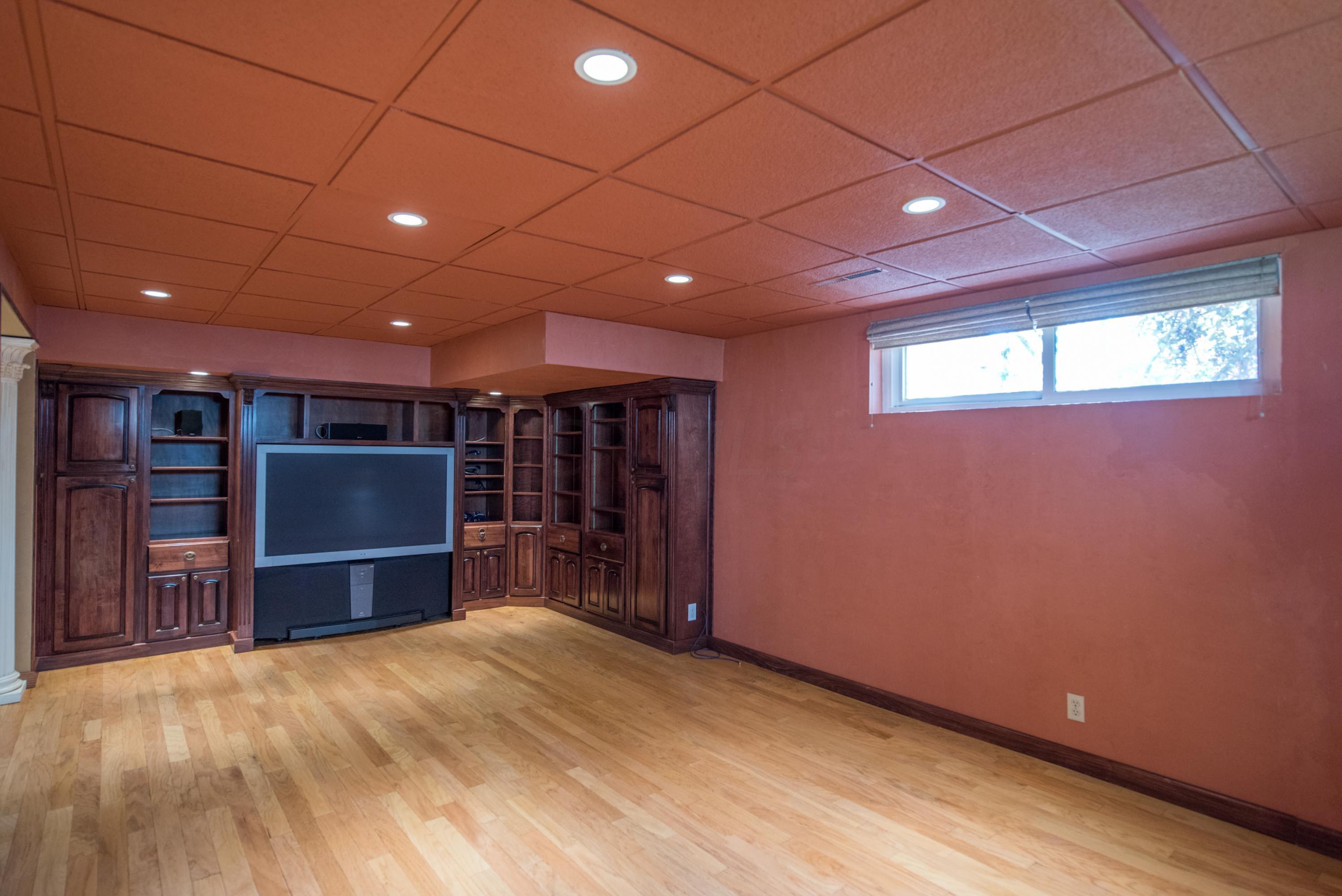 4839 Bourke Road Columbus, OH 43229 - Photo 42 of 55 Gallery Image 42