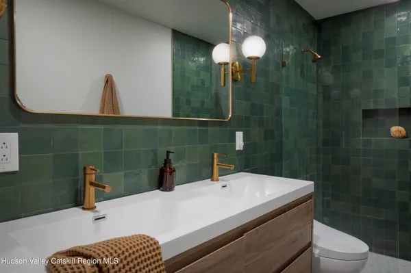 $649,000 | 26 Krom Road, Olivebridge, NY 12461