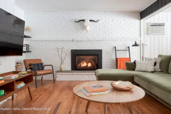 $649,000 | 26 Krom Road, Olivebridge, NY 12461