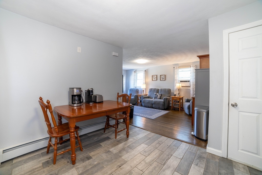 20 Kenberma Road Worcester, MA 01604 - Photo 5 of 16