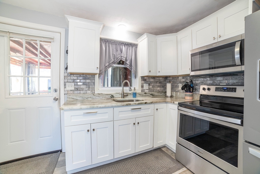 20 Kenberma Road Worcester, MA 01604 - Photo 7 of 16