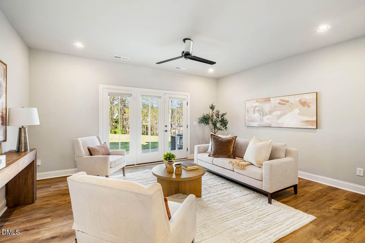 5709 Parker Pines Raleigh, NC 27609 - Photo 15 of 33 5709ParkerPinesCt-023