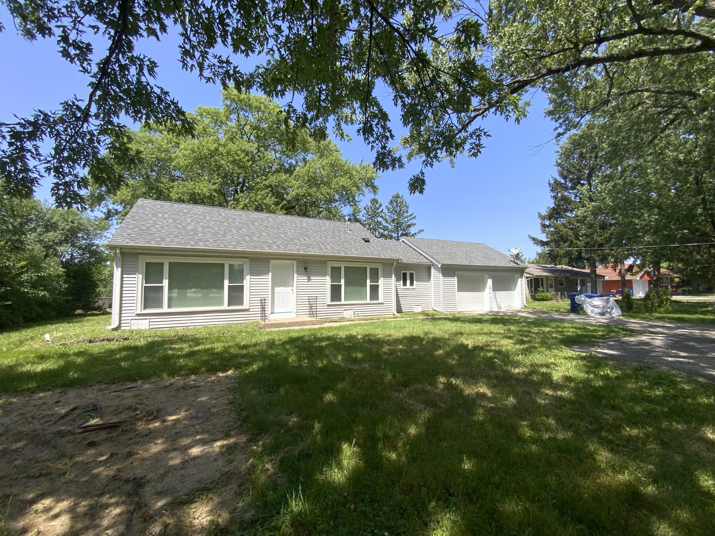 340 Sanders Road Northbrook, IL 60062 - Photo 3 of 16