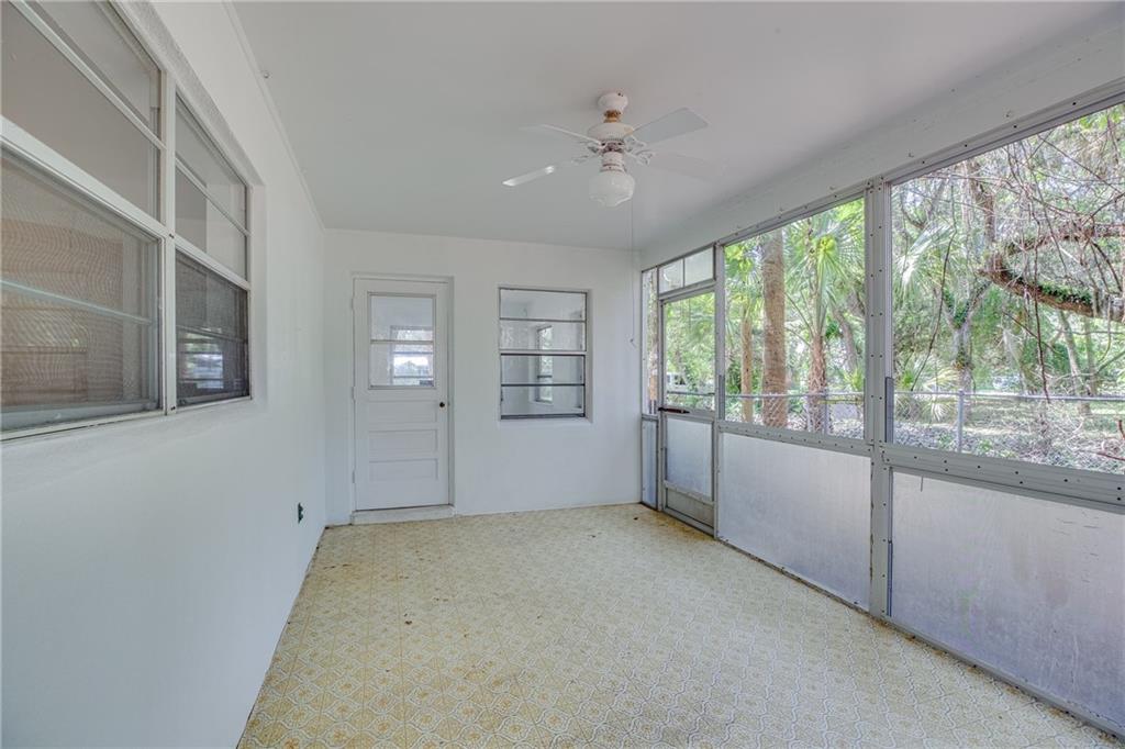 411 Holly Road Vero Beach, FL 32963 - Photo 13 of 16 Gallery Image 13