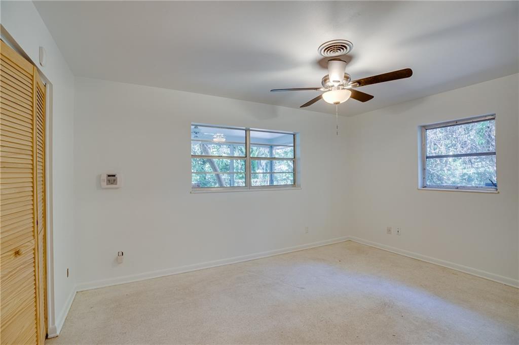 411 Holly Road Vero Beach, FL 32963 - Photo 8 of 16 Gallery Image 8