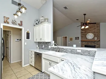 $395,000 | 188 Turkey Run, Marble Falls, TX 78654